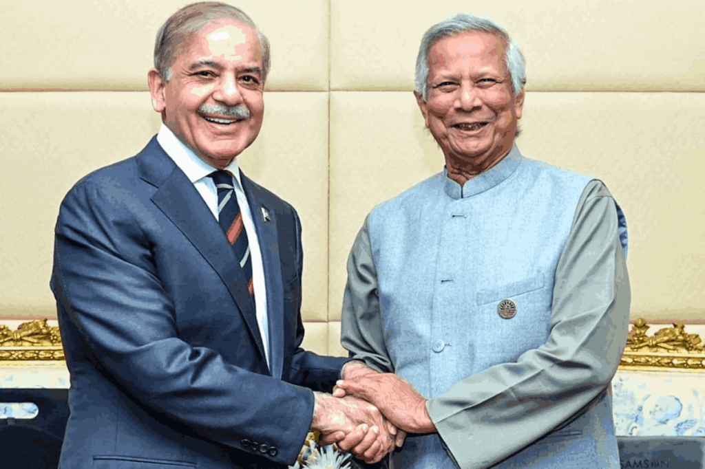 भारत के सामने गिड़गिड़ाया, अब पाकिस्तान के साथ जा रहा यह देश