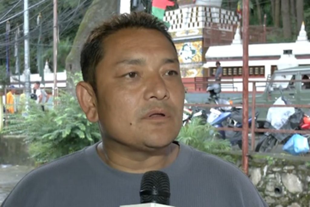 नेपाल में तबाही के बाद 200 लोग लापता, बची भयावह दास्तानें! 