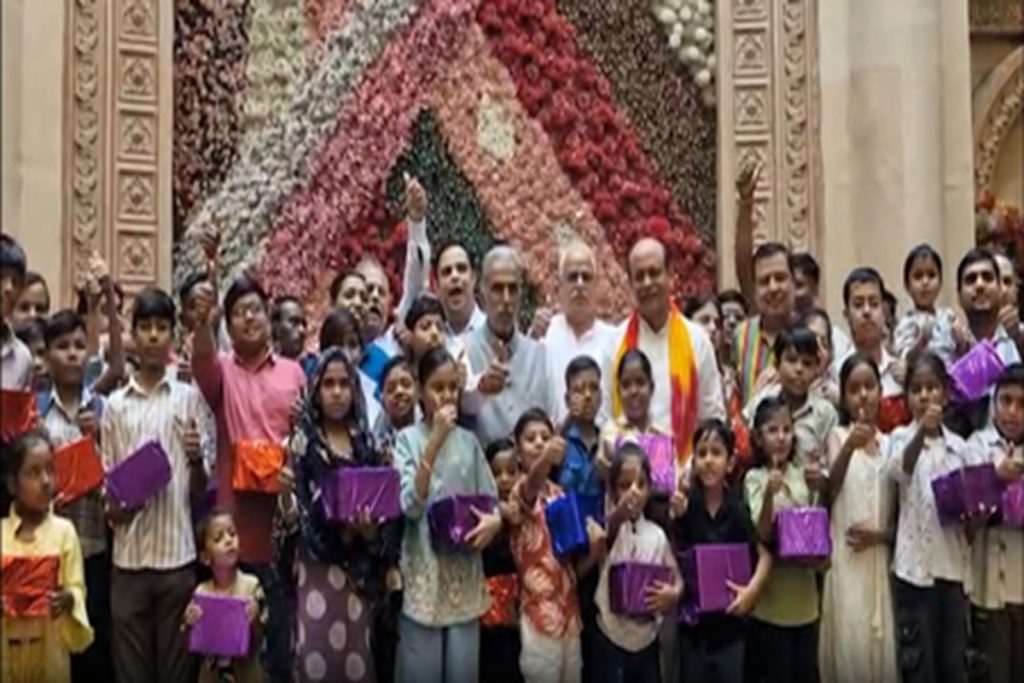 कृष्णपाल गुर्जर ने दिव्यांगजनों संग मनाया मोदी जन्मदिन, बांटी 500 ई-स्कूटी!