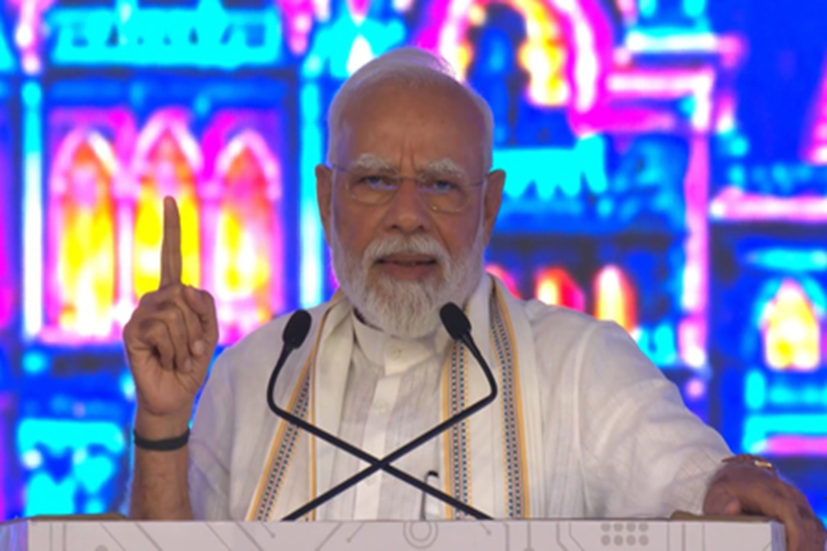 वडोदरा में पीएम मोदी का जेन, जी को संदेश, बोले, देश का हर नौजवान ‘सच की हुंकार’ के साथ!