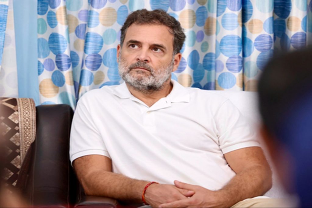 राहुल गांधी मानहानि मामले में SC का झटका, CJI बोले-सब बराबर! 