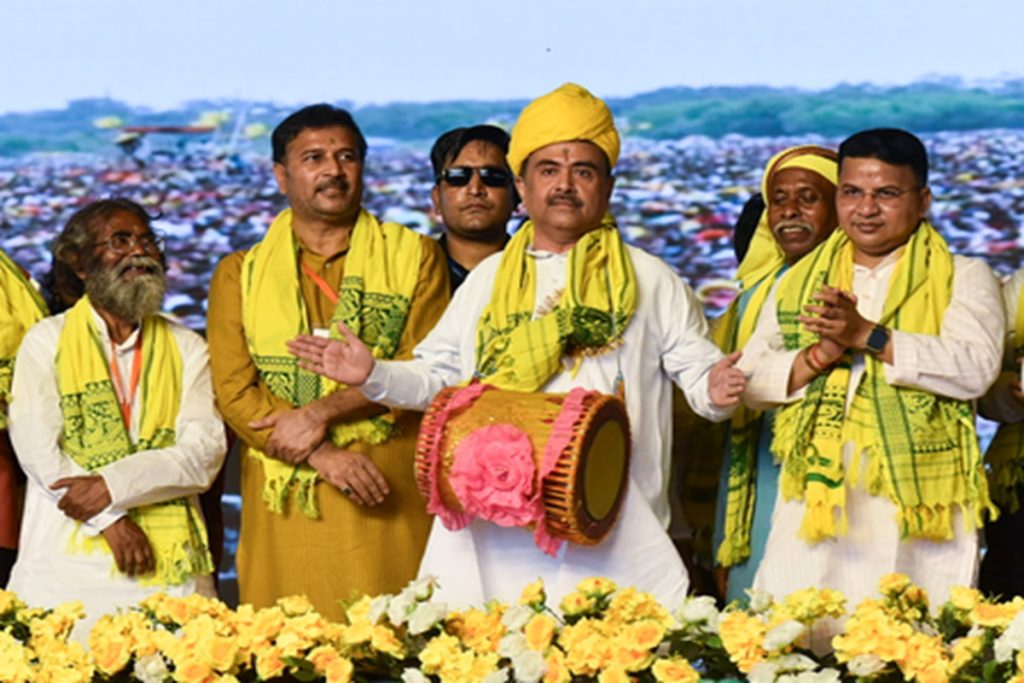 पश्चिम बंगाल के मुख्यमंत्री ने कुर्मी आंदोलन से जुड़े केस वापस लेने का वादा किया!