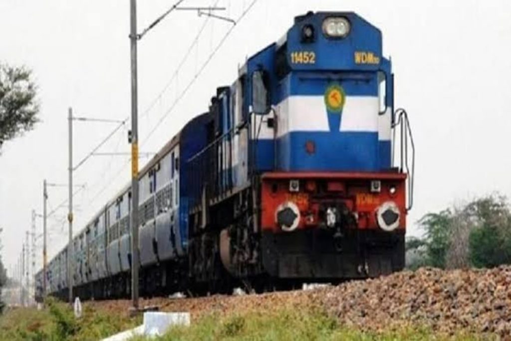 पश्चिम रेलवे ने स्पेशल ट्रेनों के फेरों का किया विस्तार!
