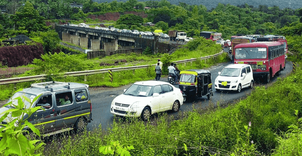 गणेशोत्सव के दौरान मुंबई-गोवा हाईवे पर भारी गाड़ियों पर बैन