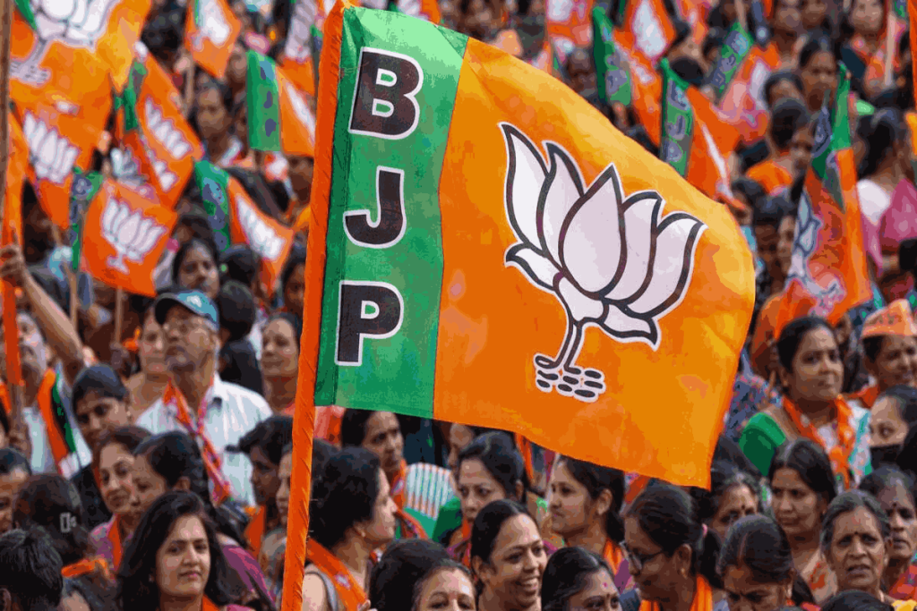 महाराष्ट्र BJP की नई टीम तैयार