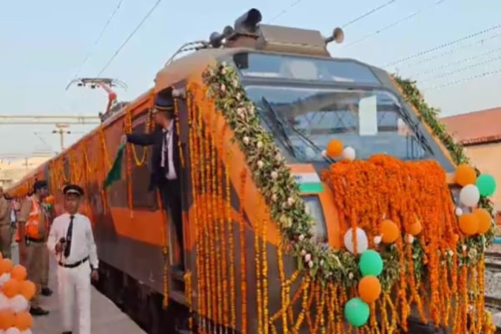 मुंबई–अयोध्या के बीच अमृत भारत रेक से चलेंगी 24 साप्ताहिक त्योहार विशेष ट्रेन सेवाएं!