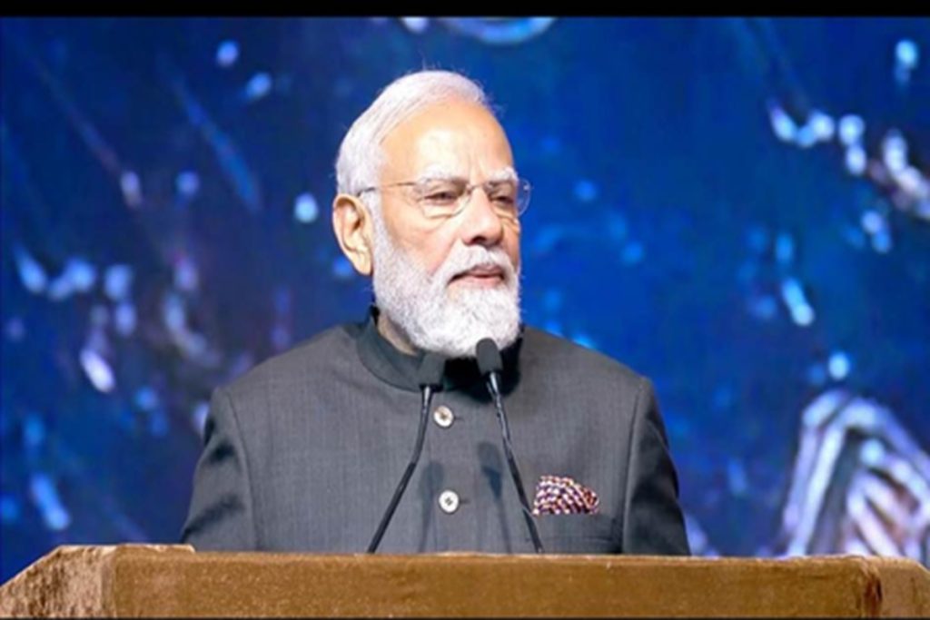 एग्रीवोल्टाइक्स से किसानों की आय बढ़ेगी, ग्रामीण समृद्धि को नया आधार मिलेगा: मोदी!