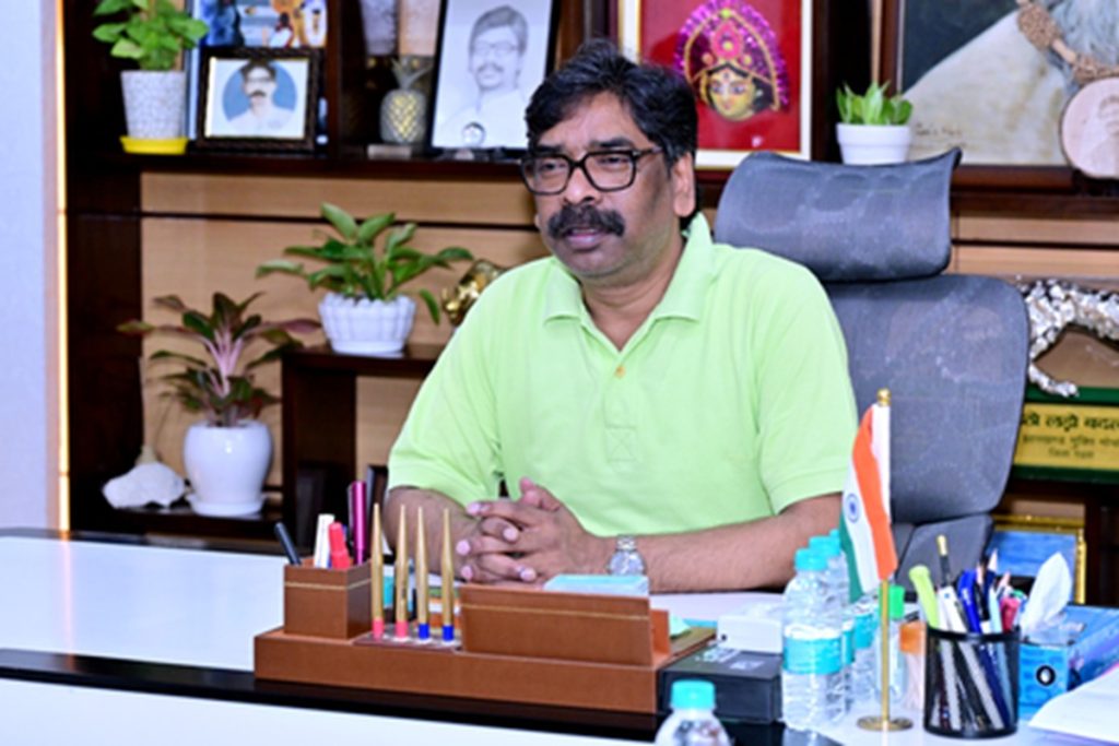 झारखंड में आदिवासी महिला से मारपीट पर हेमंत सोरेन सख्त, जांच आदेश!