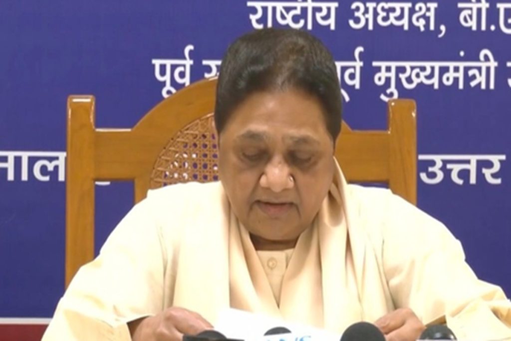 मायावती का आरोप, फेक सर्वे से बसपा को कमजोर दिखाने की साजिश!