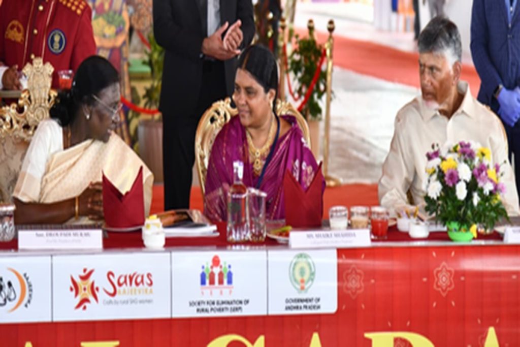 ग्रामीण महिलाएं अब लाभार्थी नहीं, धन सृजन करने वाली बन रही हैं : राष्ट्रपति! 