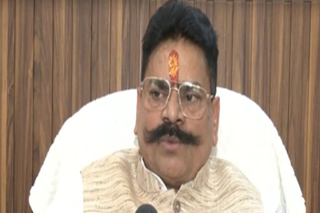 पटना-लखनऊ इंडिगो फ्लाइट की सुरक्षित लैंडिंग, गोपाल राय ने सुनाया खौफनाक मंजर!