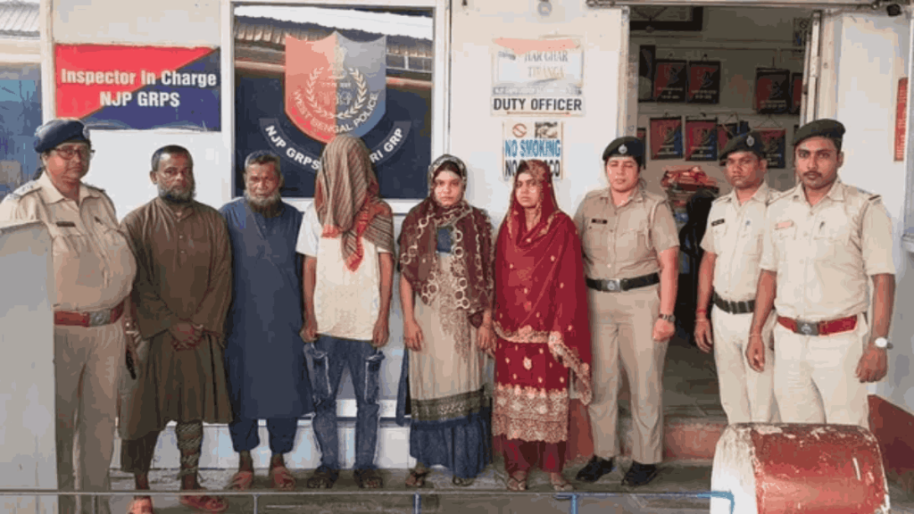 भारत में घुसपैठ की कोशिश कर रहे पांच बांग्लादेशी गिरफ्तार