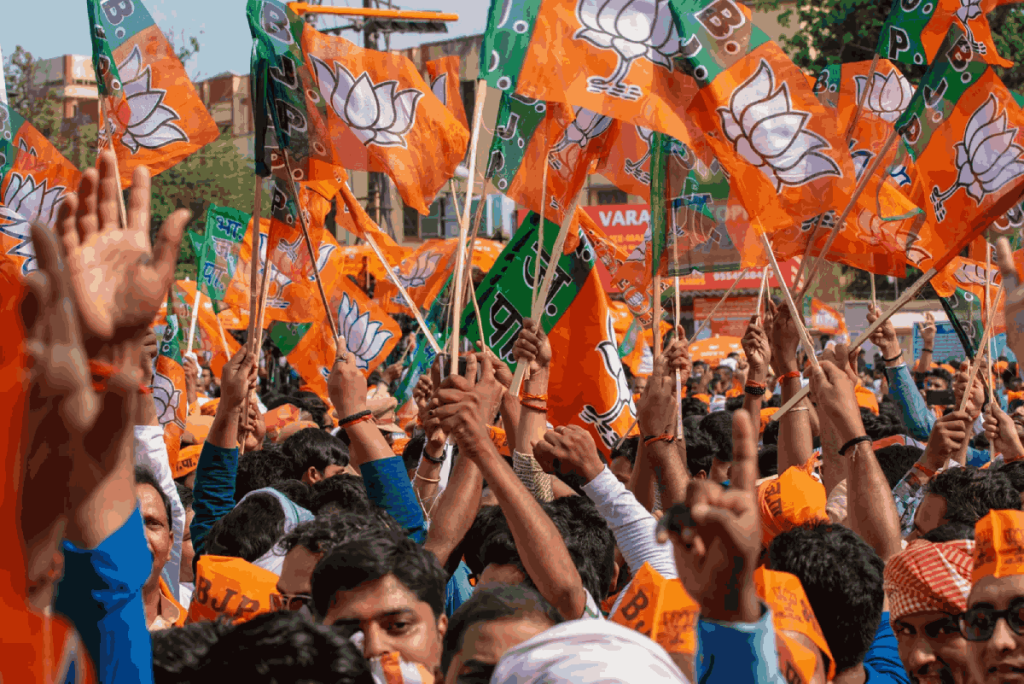 राहुल गांधी के खिलाफ पूरे देश में BJP का ‘लोकतंत्र बचाओ’ अभियान
